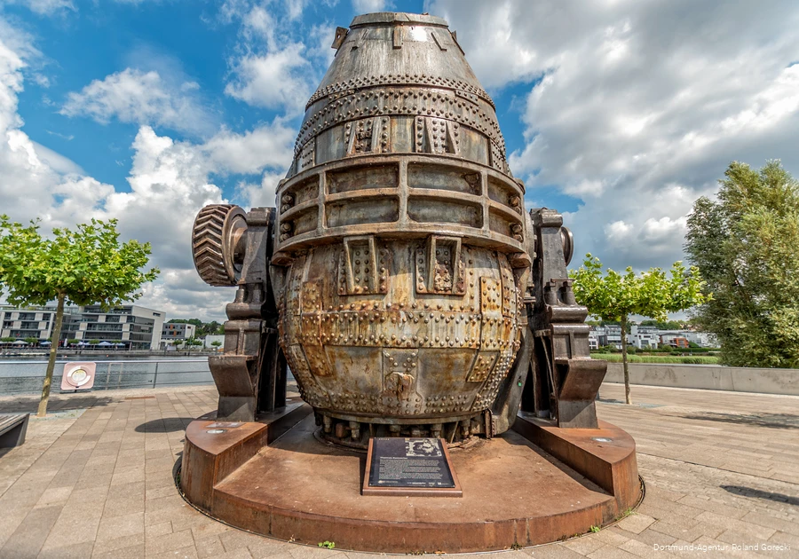 BS_16_4_Phoenixsee_Thomasbirne 01_Roland Gorecki.jpg