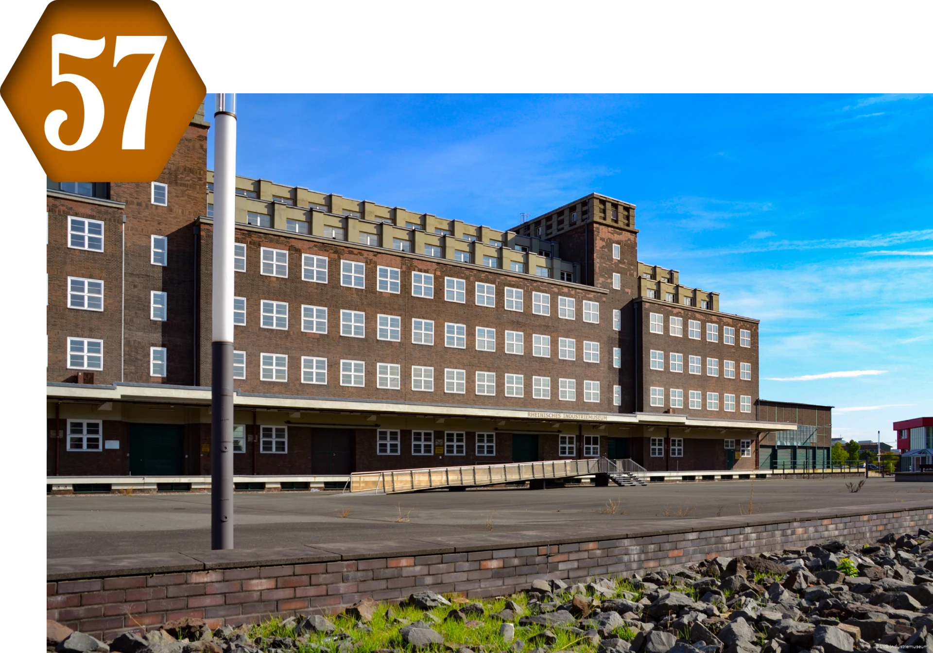 57_PeterBehrens_Bau.png